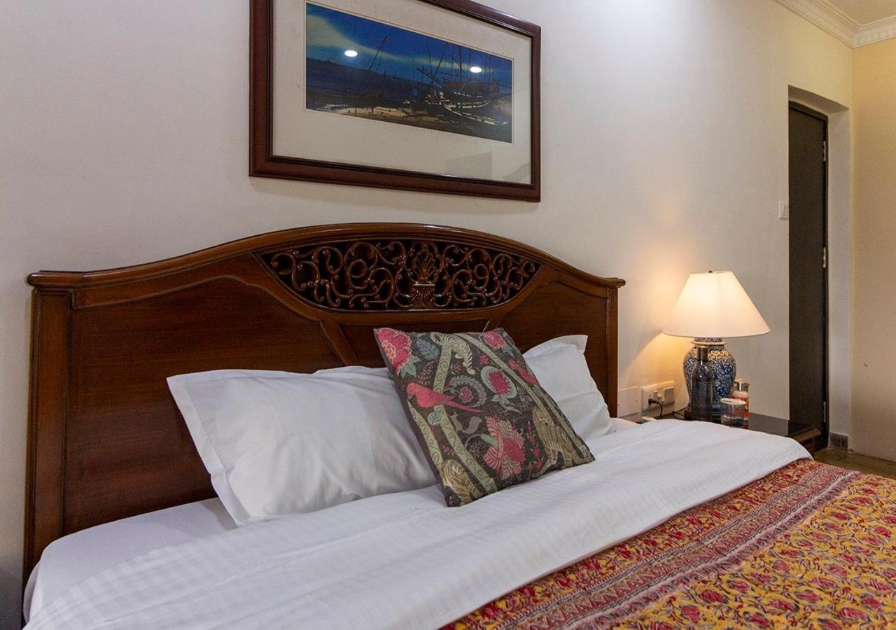 Neelam Bed & Breakfast Kalkutta Exterior foto